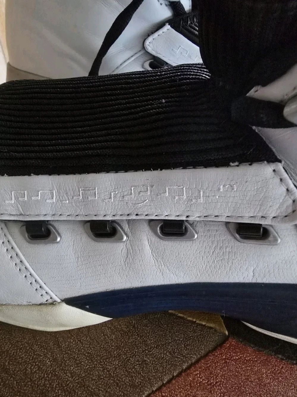 Y2k Air Jordan Men’s High-Top Basketball Sneakers in White and Black 2002